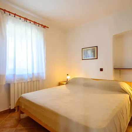 With Swimming Pool Casa Rossa Apartment Umag