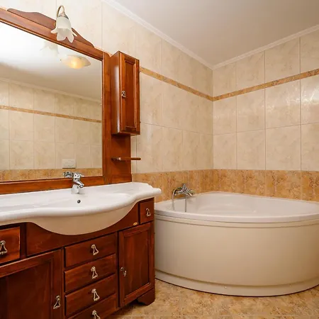 With Swimming Pool Casa Rossa