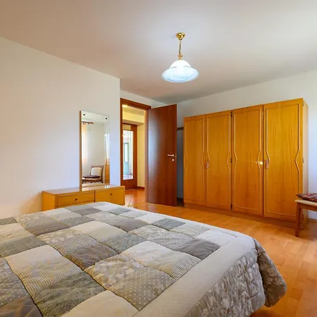With Swimming Pool Casa Rossa Apartment *