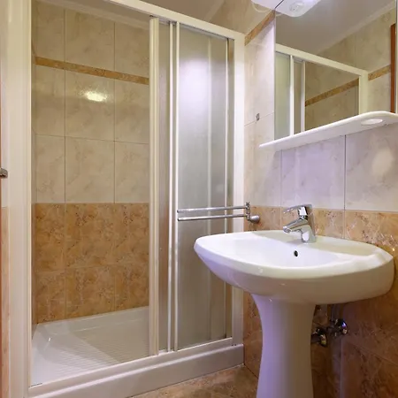 With Swimming Pool Casa Rossa Apartment Umag