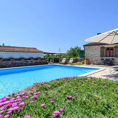 With Swimming Pool Casa Rossa Apartment