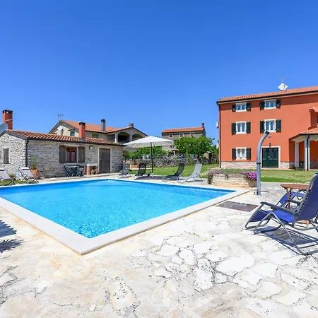 With Swimming Pool Casa Rossa *