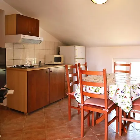 Daire With Swimming Pool Casa Rossa *