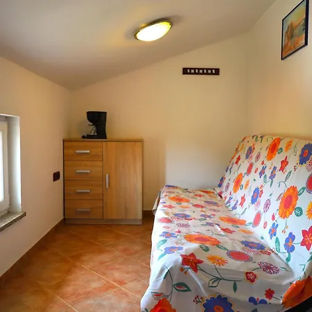 With Swimming Pool Casa Rossa Daire