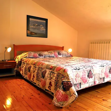 With Swimming Pool Casa Rossa Διαμέρισμα *